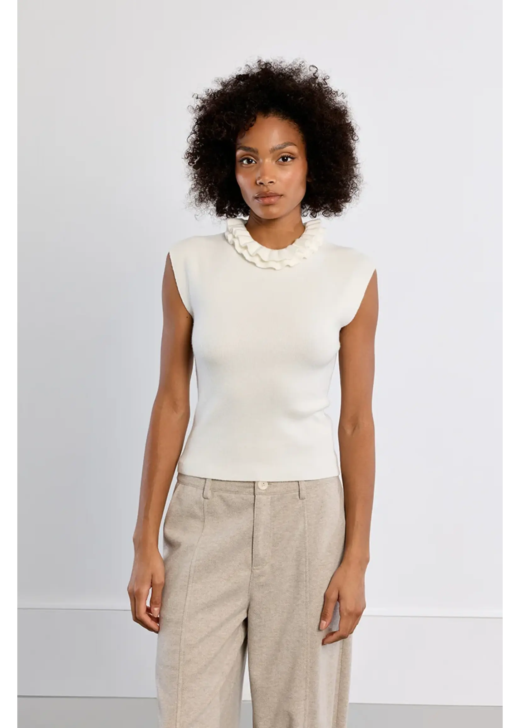 Molly Bracken Knitted Ruffle Neck Sleeveless Sweater - EL1174EN