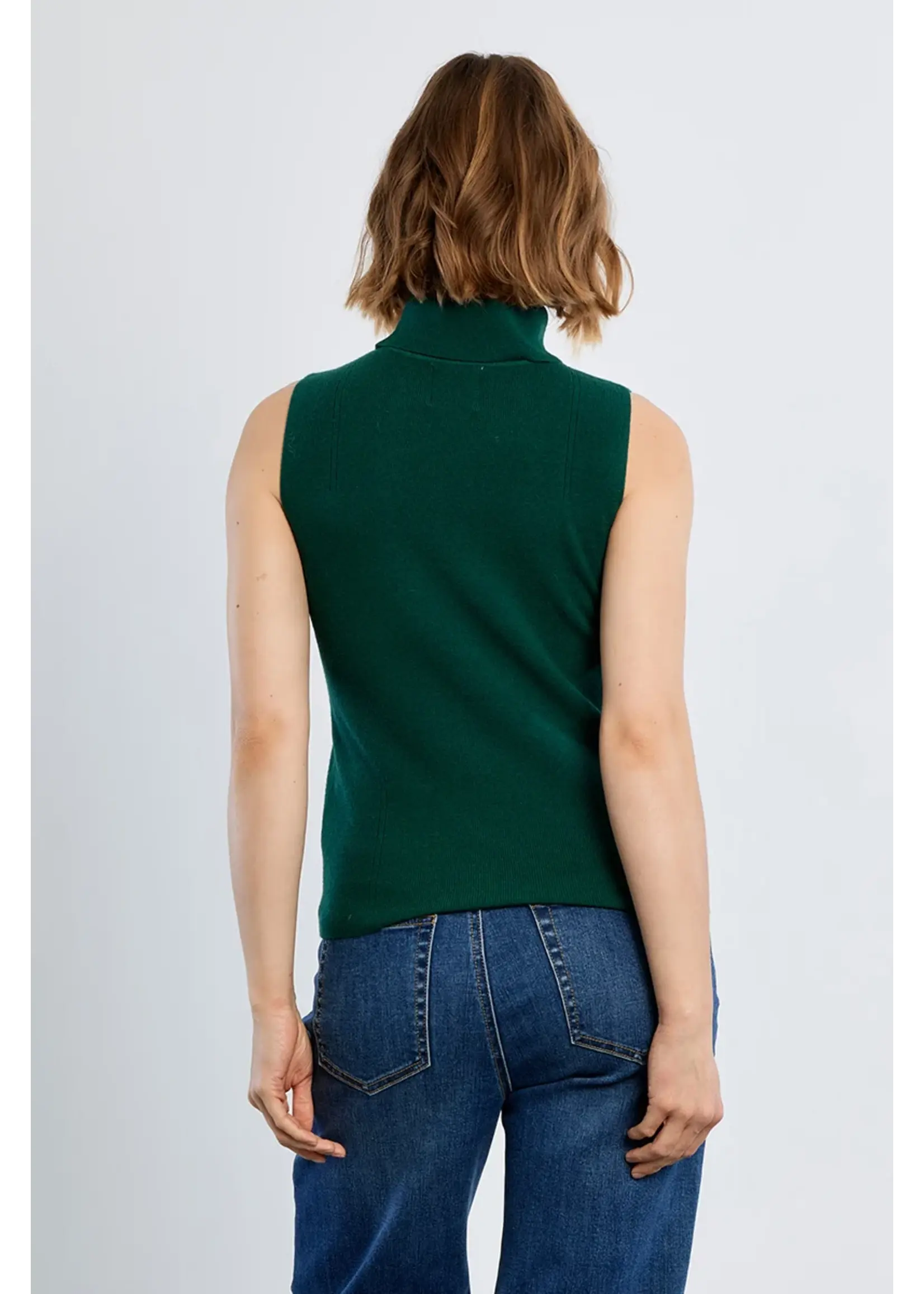 Molly Bracken Knitted Sleeveless Sweater - EL926EN