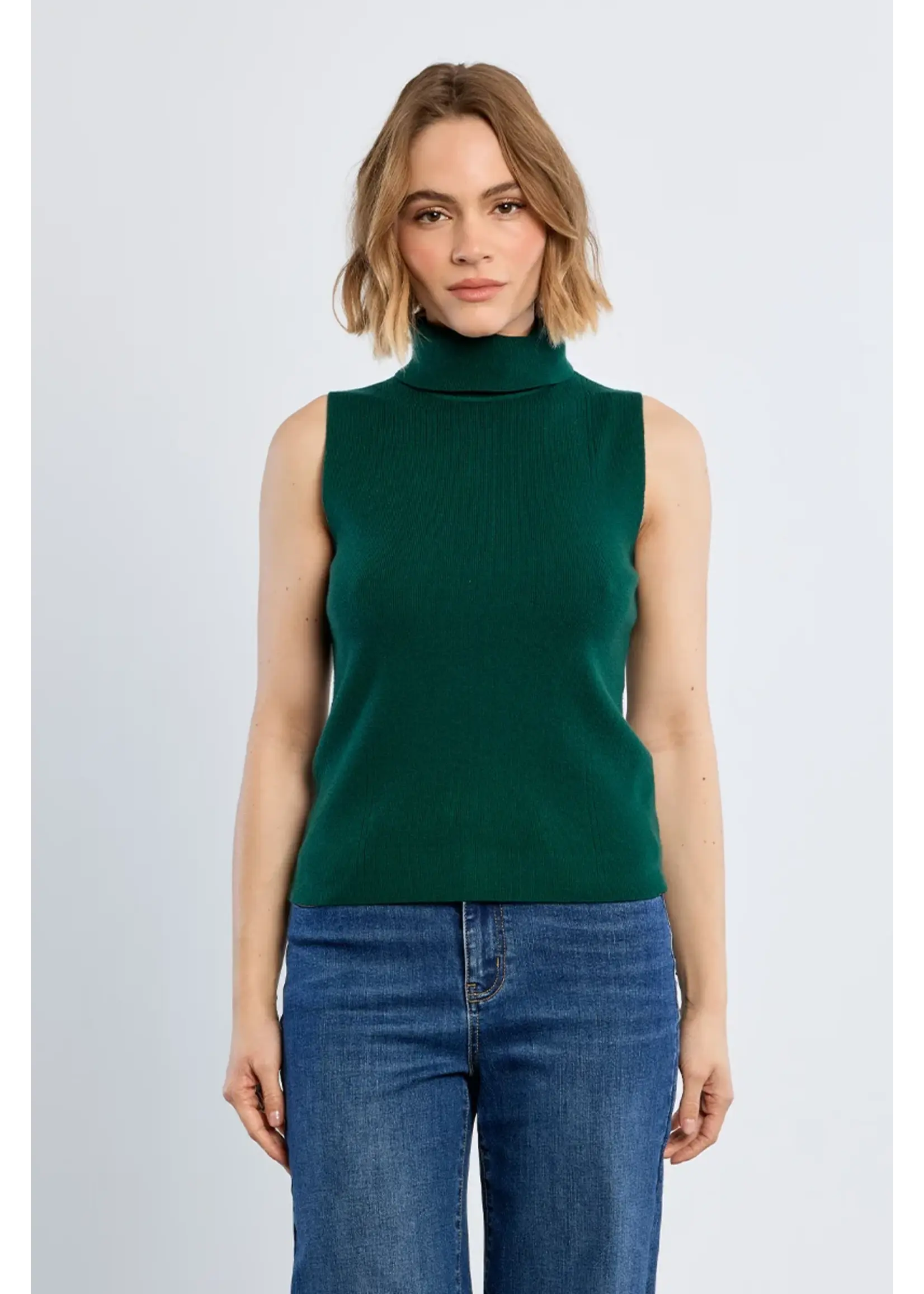 Molly Bracken Knitted Sleeveless Sweater - EL926EN