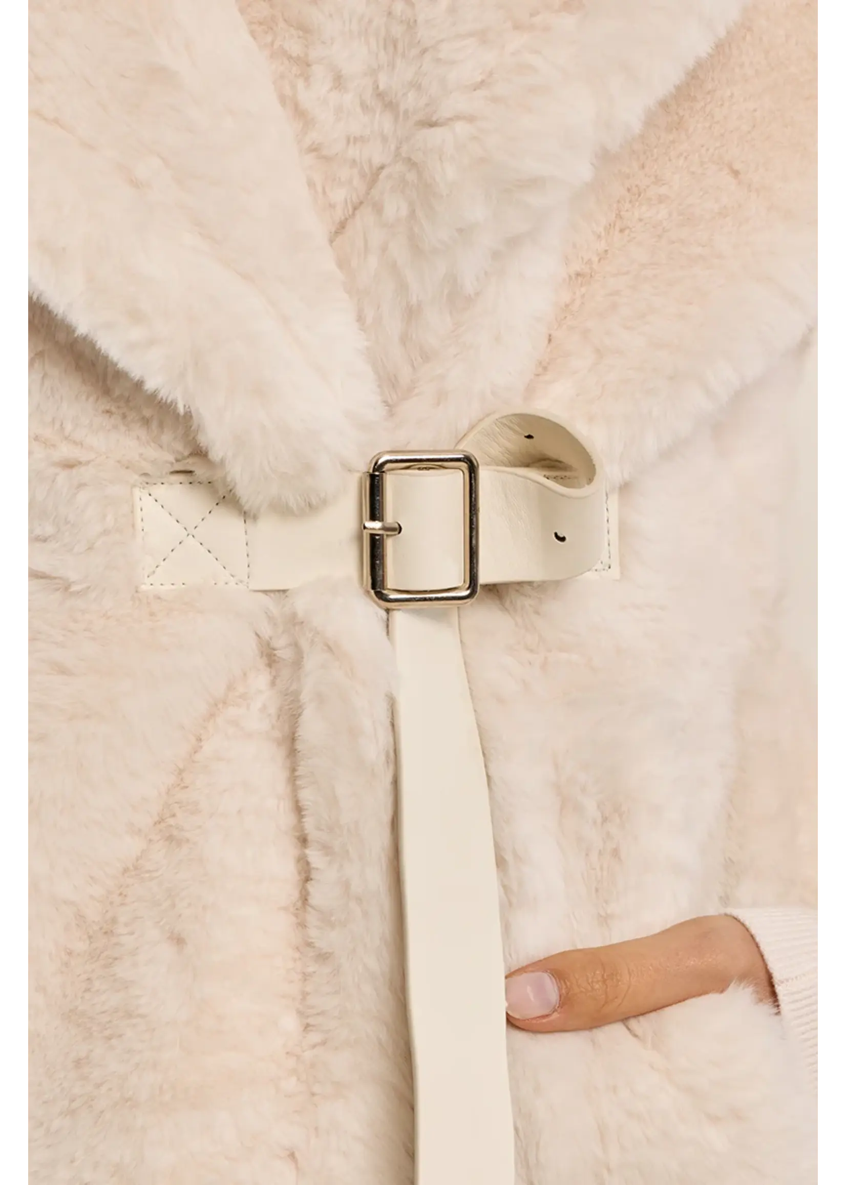 Molly Bracken Belted Faux Fur Sleeveless Jacket - HA109BEH