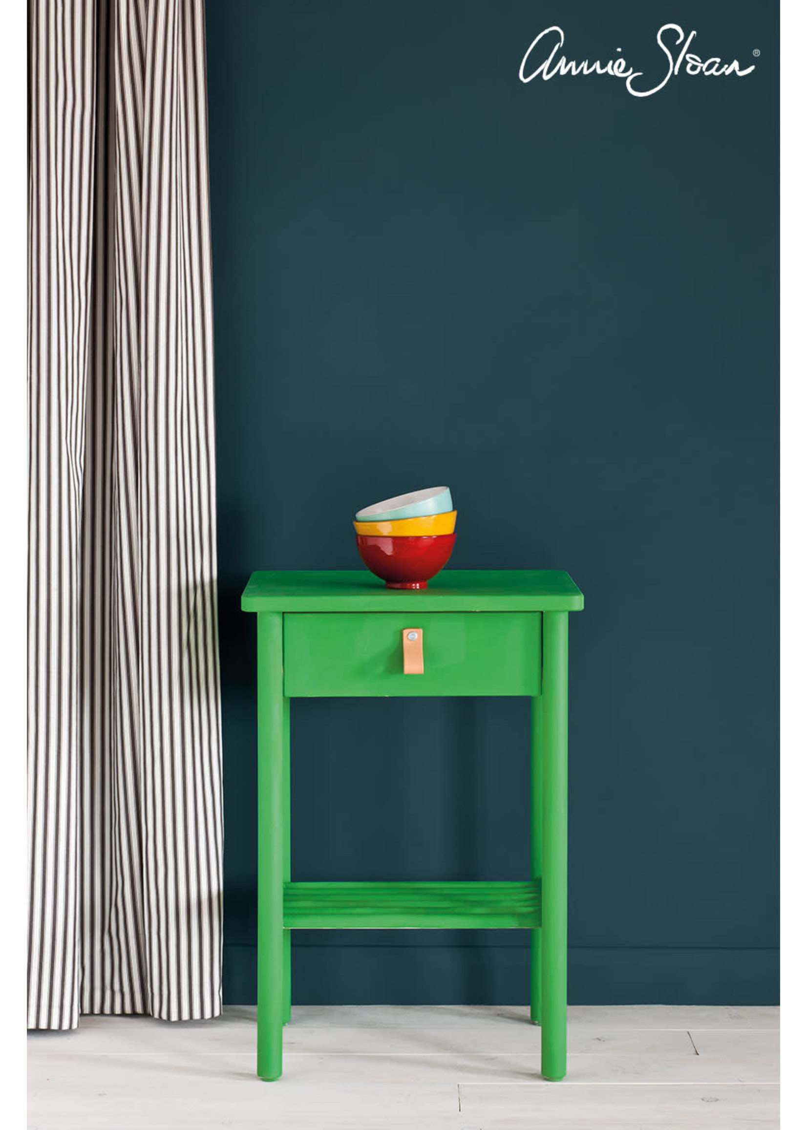 Annie Sloan Chalk Paint® Antibes Green Annie Sloan Chalk Paint ®