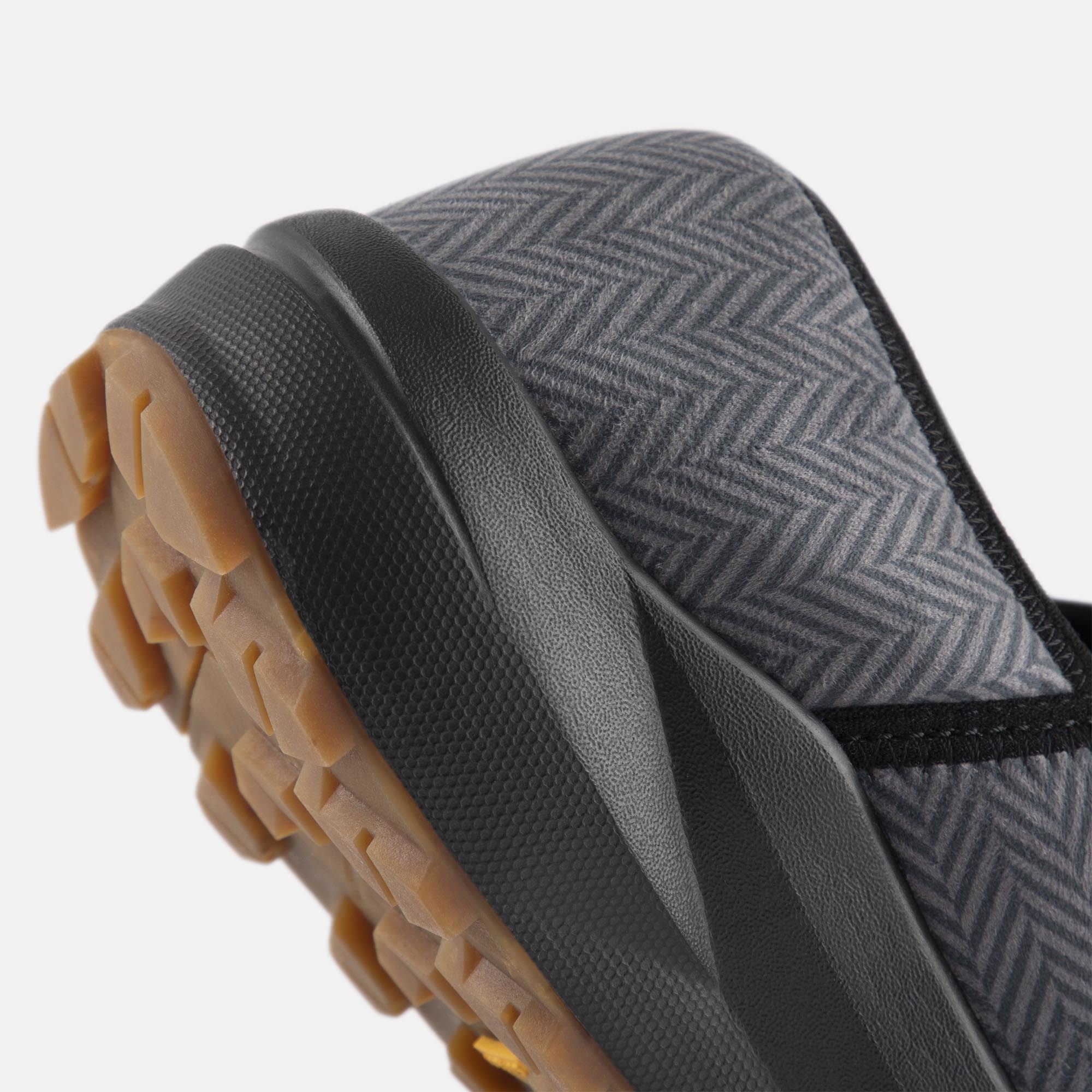 Adizero slipper deals