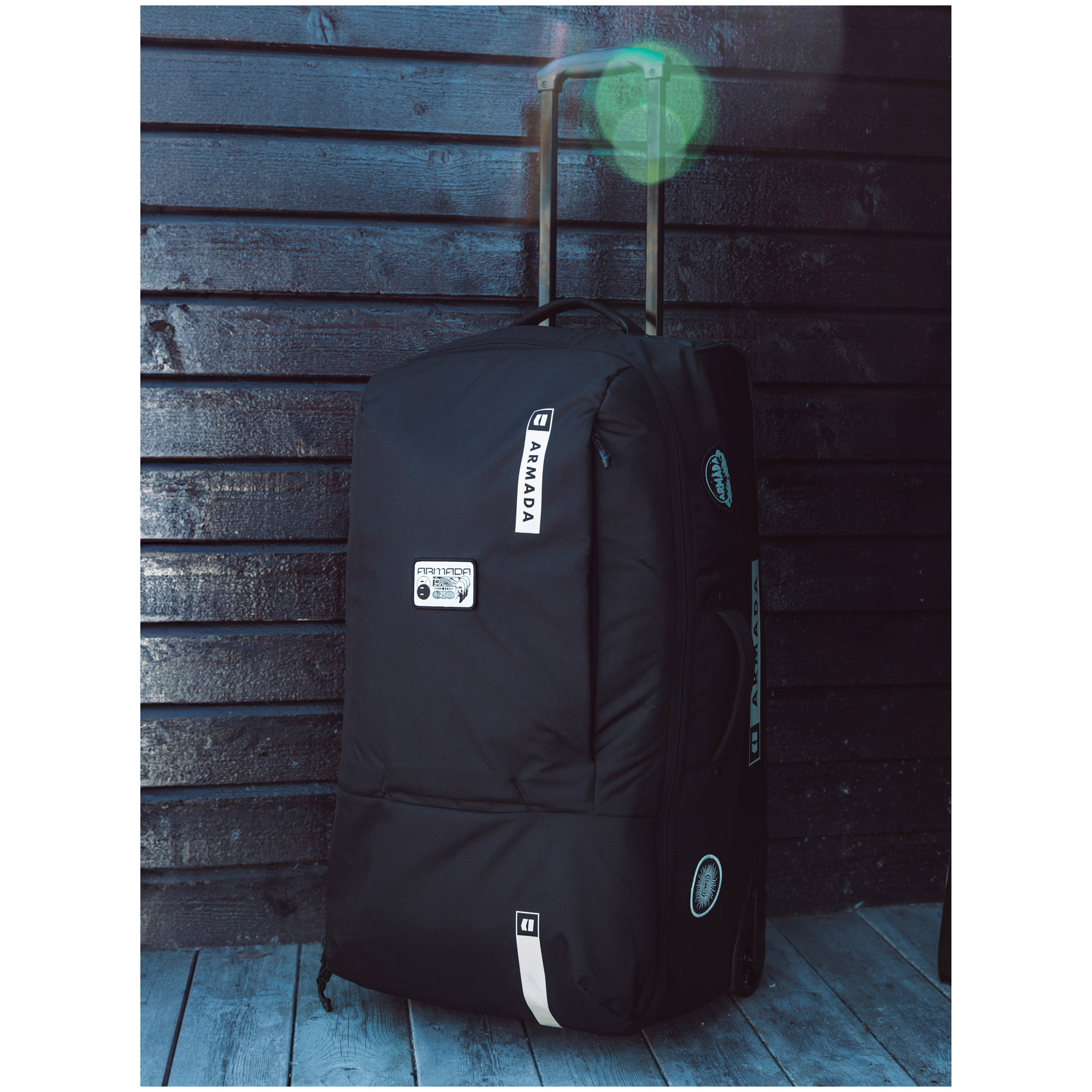 Armada 90L Travel Roller Bag (25/26)