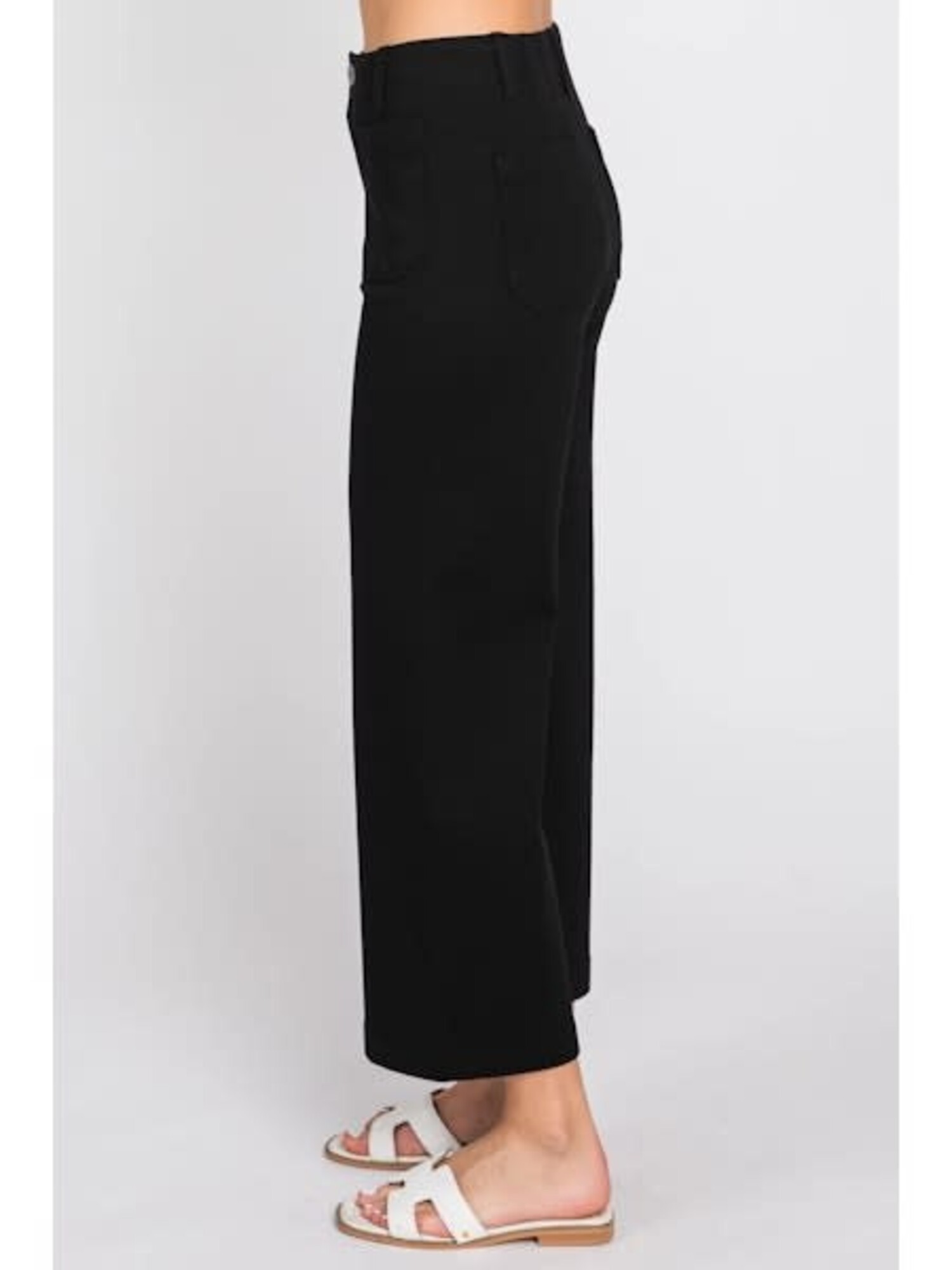 Ponte Pull-On Wide-Leg Crop Pant by Jules & Leopold