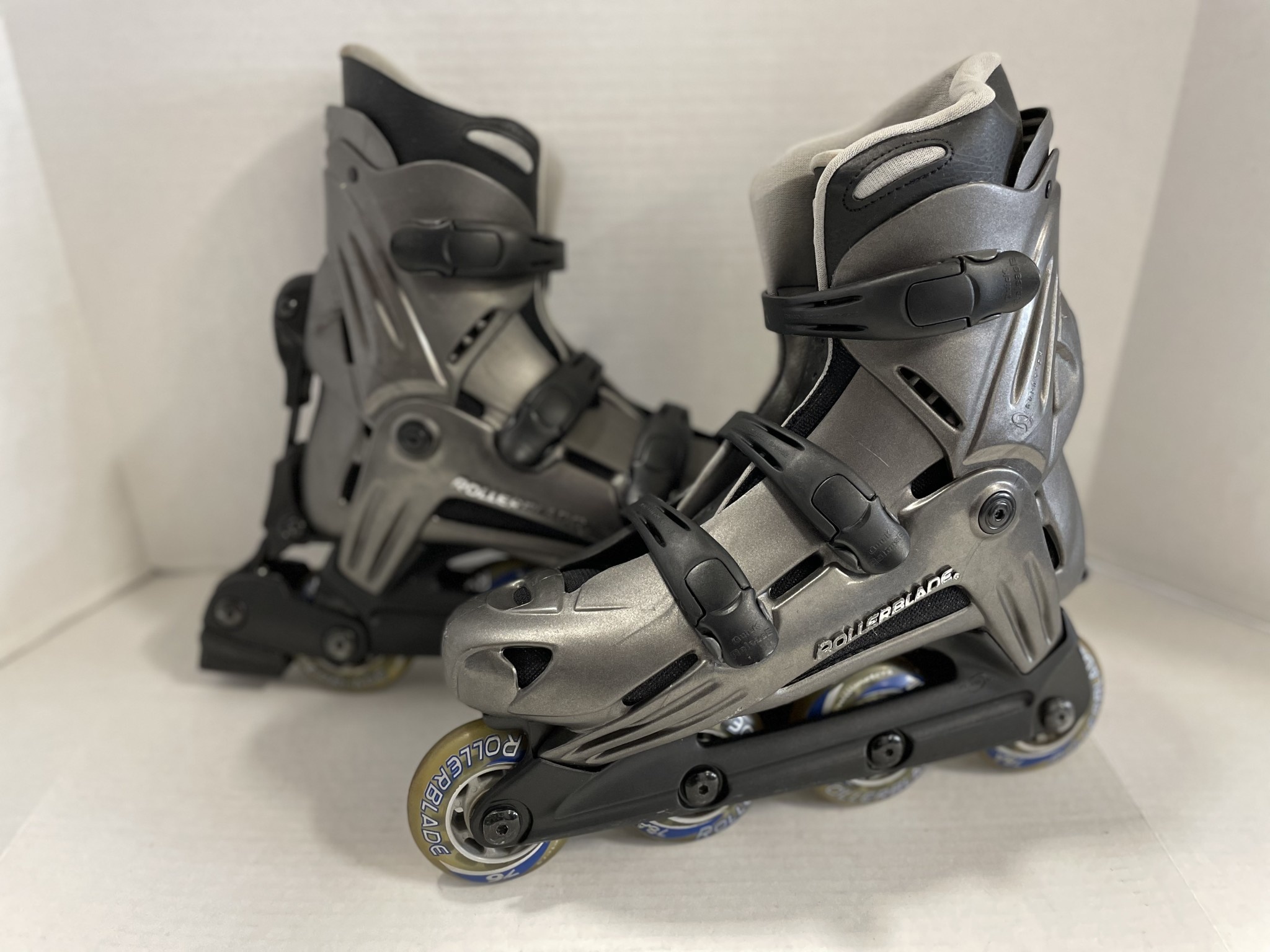 Rollerblade ROLLERBLADE HARD SHELL GRY SZ 8 ReNew Sporting Goods