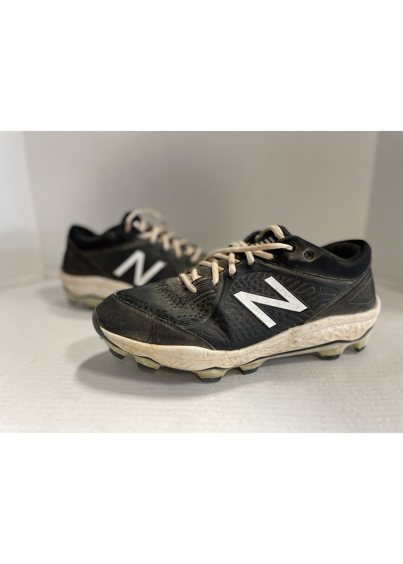 New Balance NEW BALANCE BB CLEAT BLK SZ 8