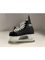 CCM Hockey CCM CHAMPION 90 SKATE SZ 5