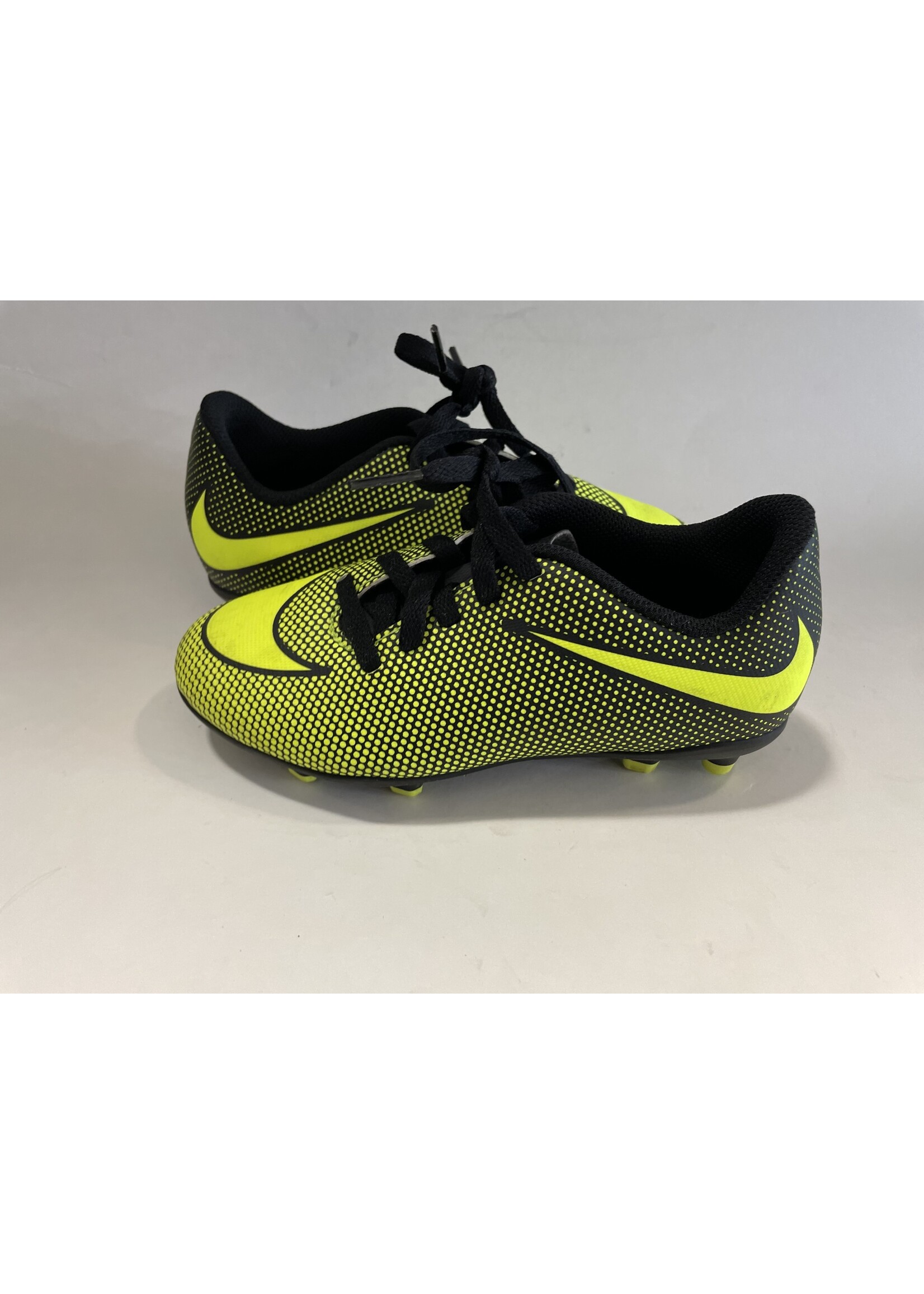 Nike NIKE SOCCER SHOE SZ Y12