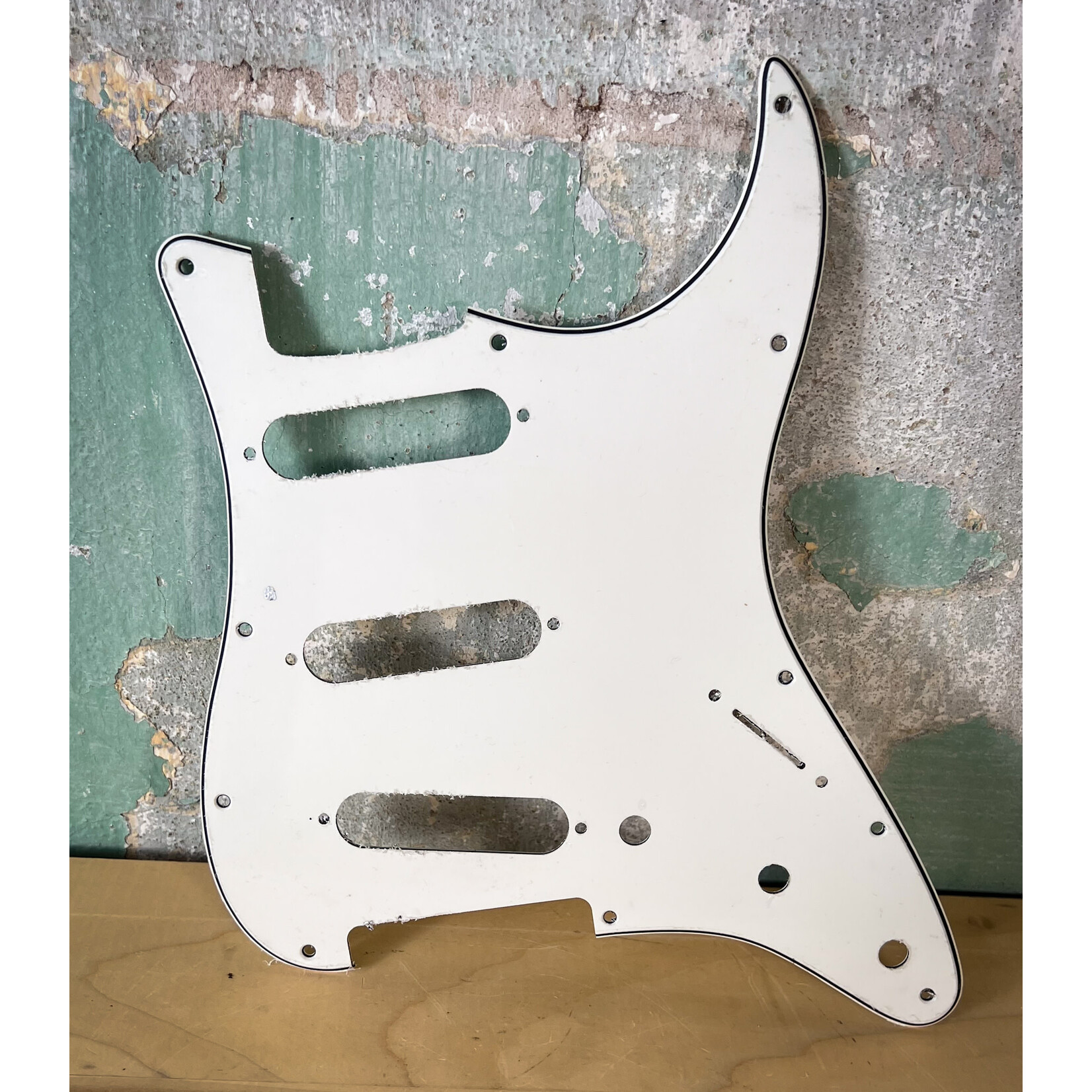 Solid Ground USA Stratocaster Style Replacement SSS Pickguard 11-Hole, 3-Ply with Shielding - White