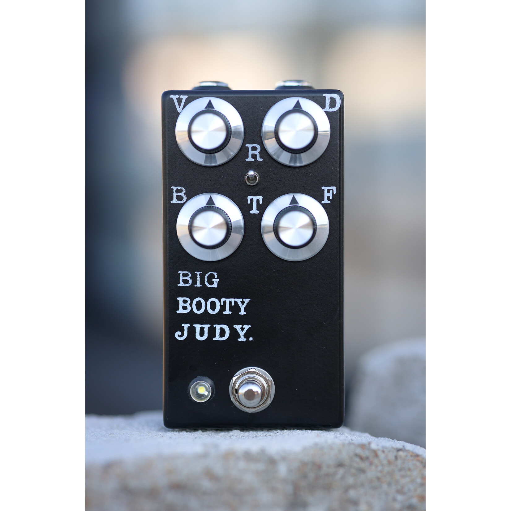 Backburner Noise Big Booty Judy Bass Distortion - Backburner Noise