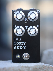 Backburner Noise Big Booty Judy Bass Distortion - Backburner Noise