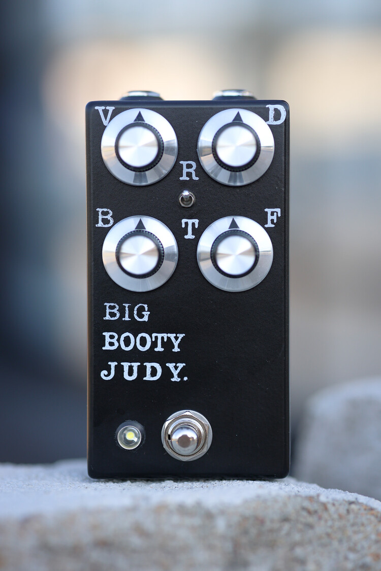 Backburner Noise Big Booty Judy Bass Distortion - Backburner Noise