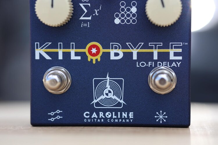 Caroline Guitar Company Caroline Guitar Company Kilobyte Lo-Fi Delay - Limited Edition Tulsa City Flag Colors
