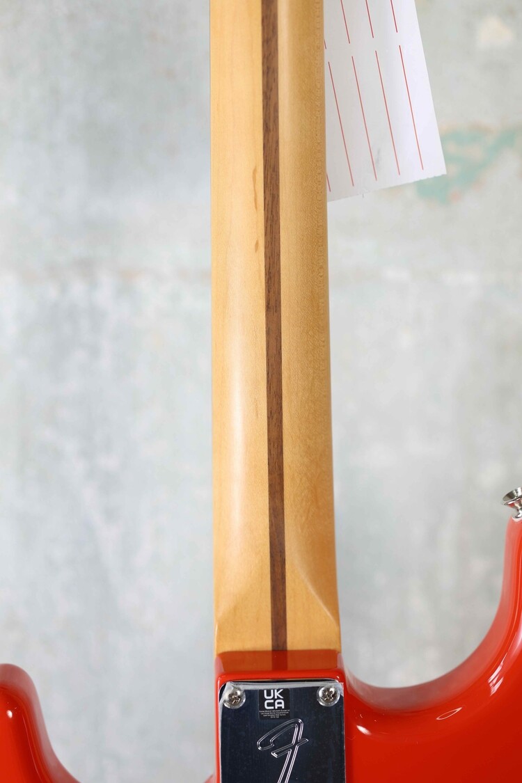 Fender Fender Player II Stratocaster® HSS - Coral Red