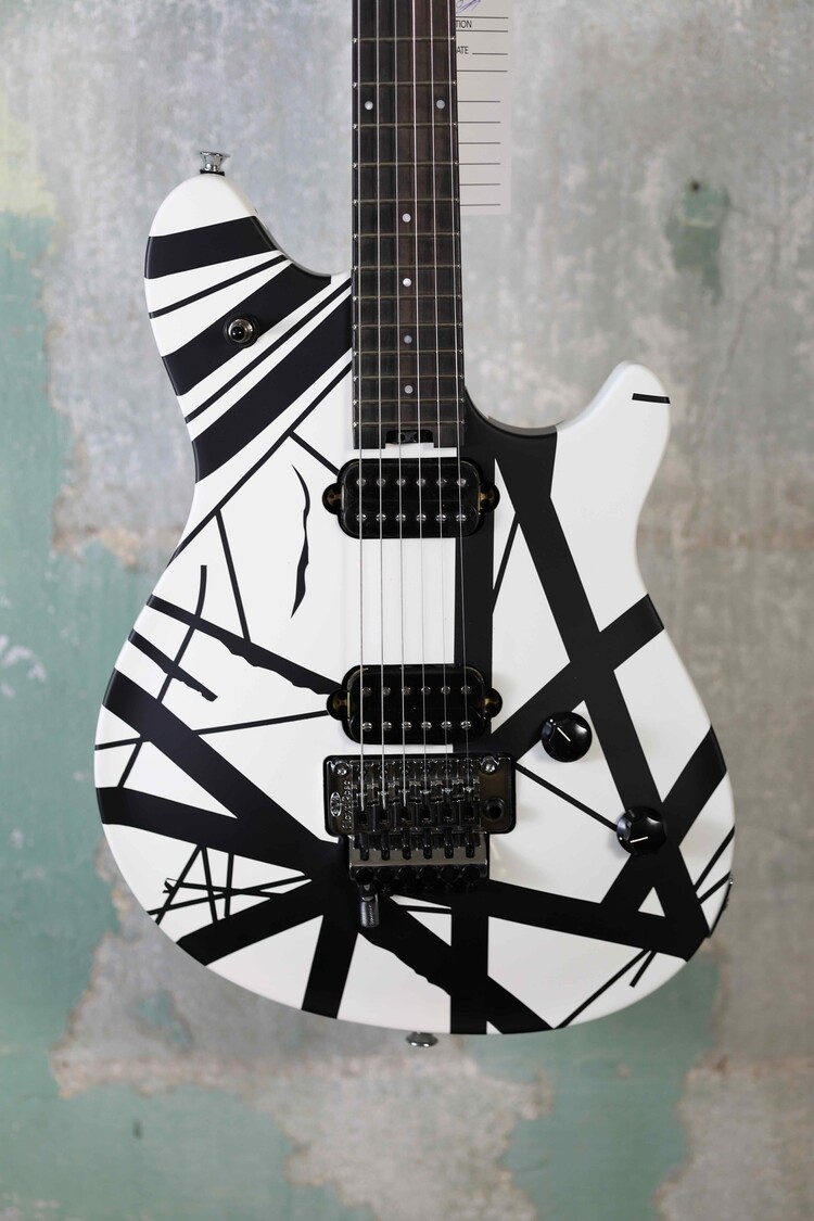 EVH EVH Wolfgang Special Striped Series, Ebony Fingerboard - Black and White