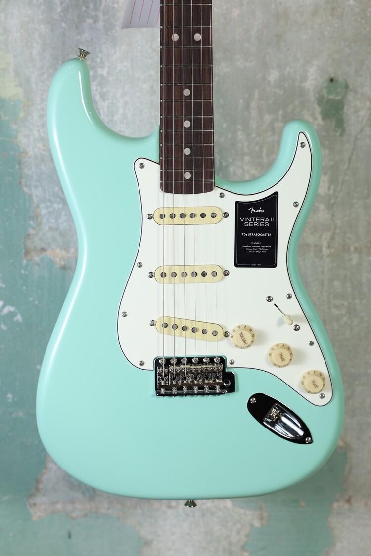 Fender Fender Vintera® II '70s Stratocaster® with Rosewood Fretboard - Surf Green