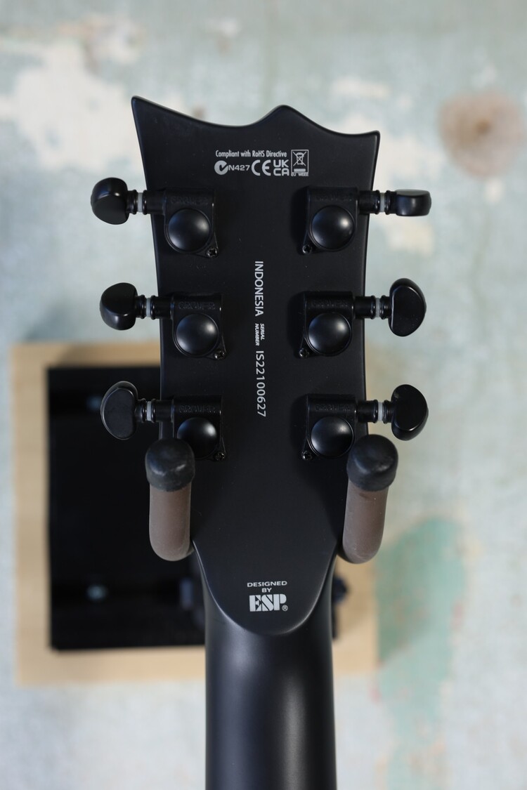 ESP LTD ESP LTD VIPER-400 Baritone - Black Satin