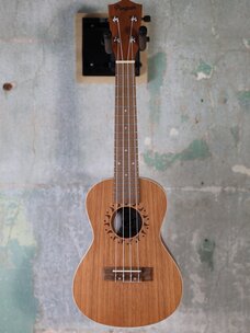 Amahi Penguin PGUKMS Penguin Mahogany, Soprano