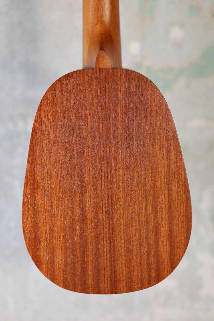 Amahi Amahi Pineapple Soprano Ukulele with Deluxe Bag