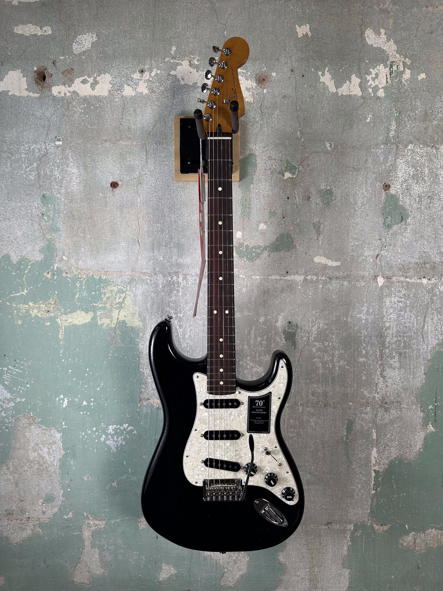 Fender 70th Anniversary Player Stratocaster - Nebula Noir Fender 70th Anniversary Player Stratocaster - Nebula Noir