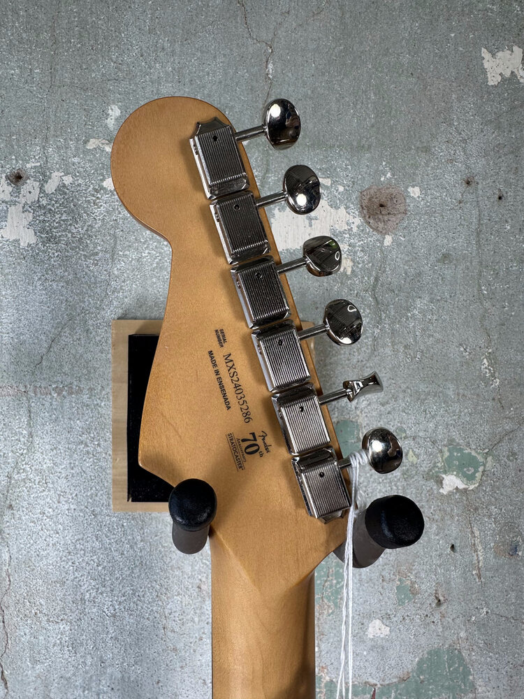 Fender Fender 70th Anniversary Player Stratocaster® - Nebula Noir