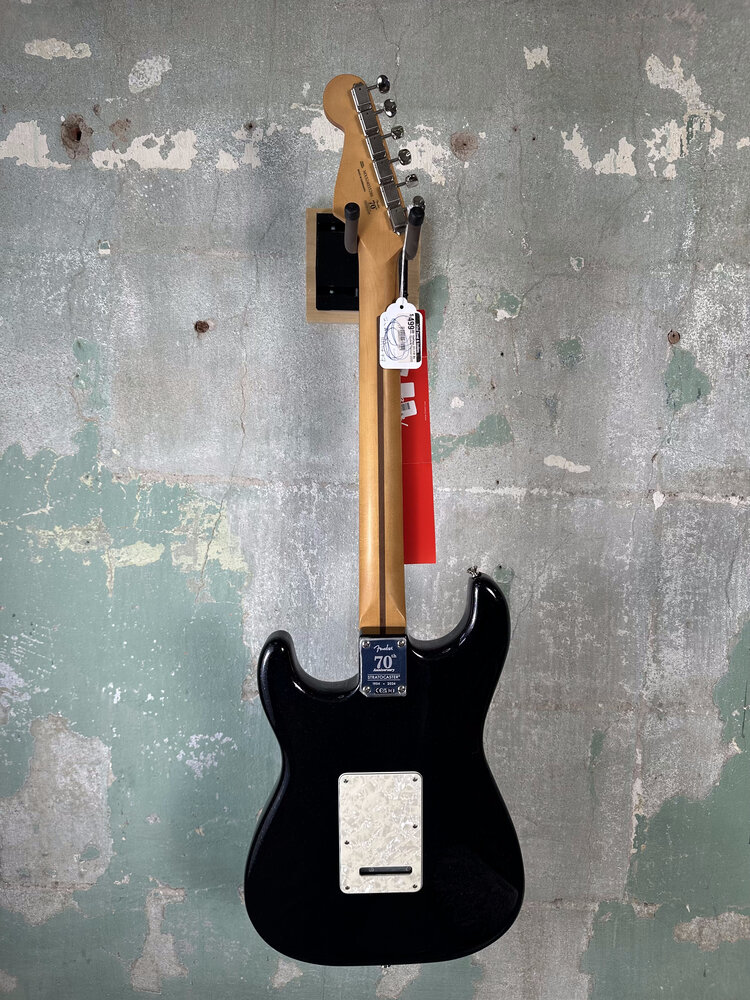 Fender Fender 70th Anniversary Player Stratocaster® - Nebula Noir