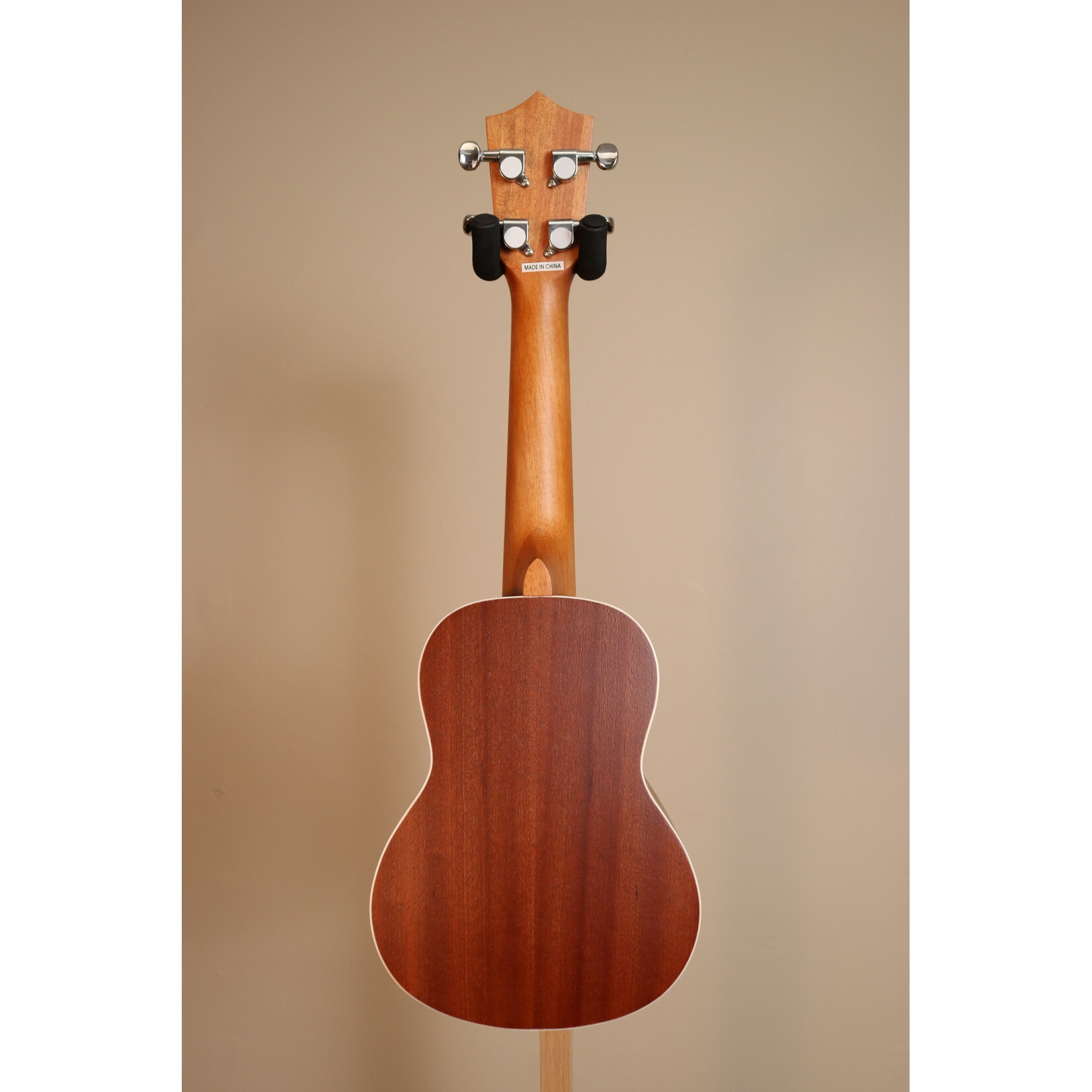 Amahi Amahi UK217S Soprano Mahogany Uke w/ White Binding