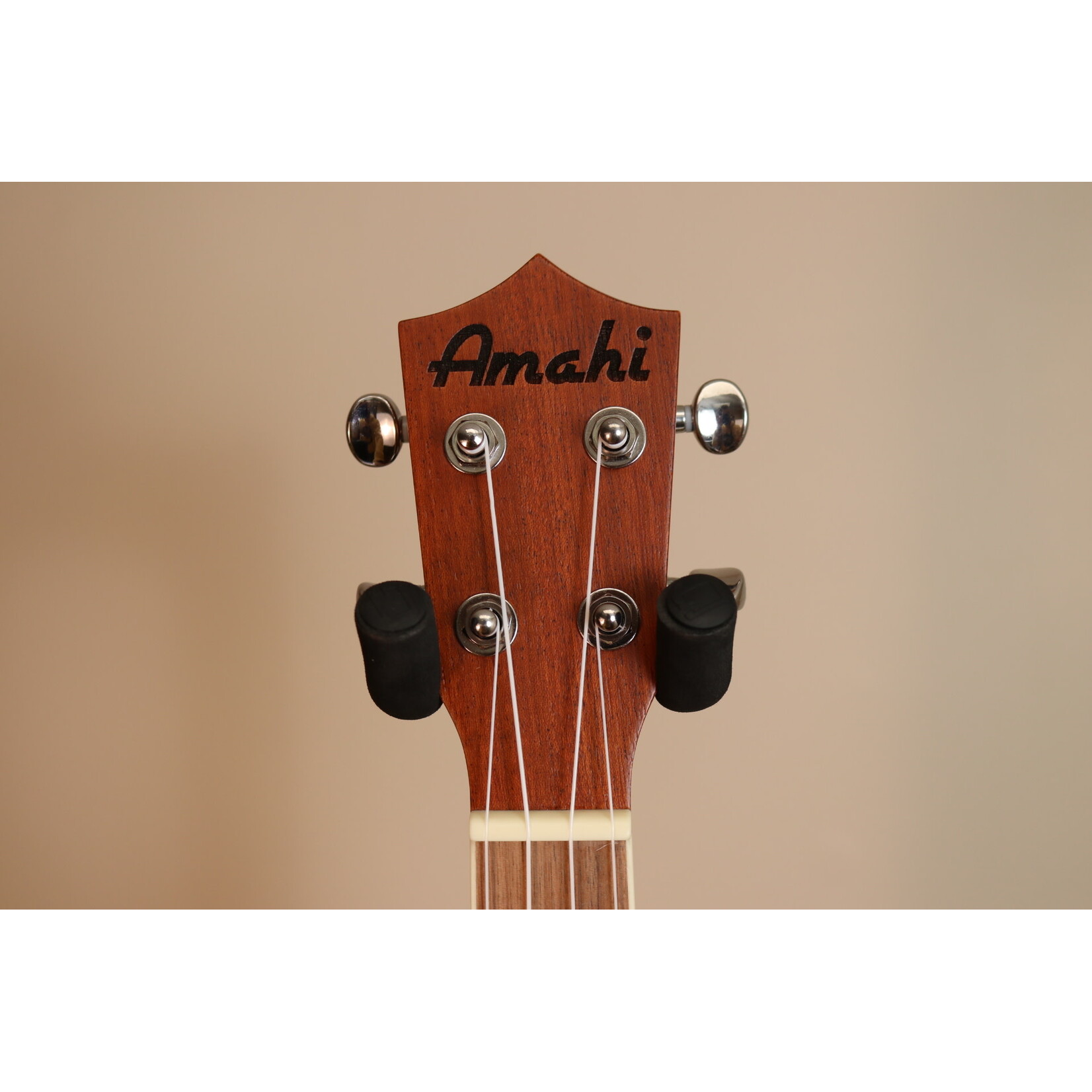 Amahi Amahi UK217S Soprano Mahogany Uke w/ White Binding