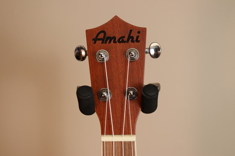 Amahi Amahi UK217S Soprano Mahogany Uke w/ White Binding