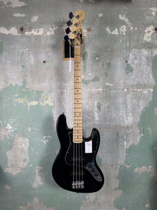 Fender Fender Standard Jazz Bass® - Black