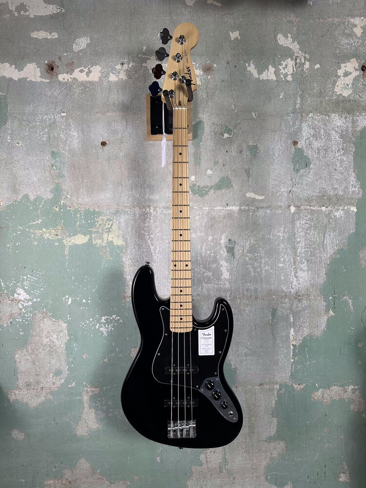 Fender Fender Standard Jazz Bass® - Black