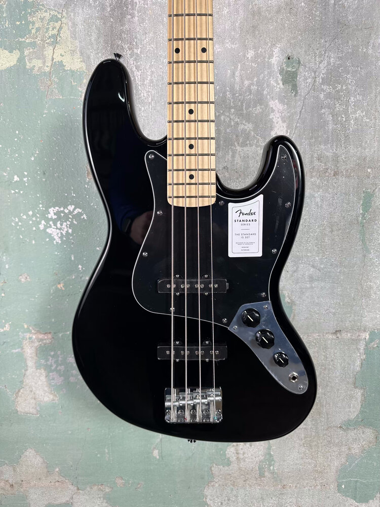 Fender Fender Standard Jazz Bass® - Black
