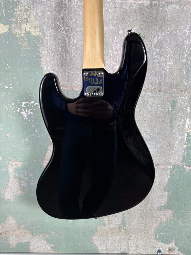 Fender Fender Standard Jazz Bass® - Black