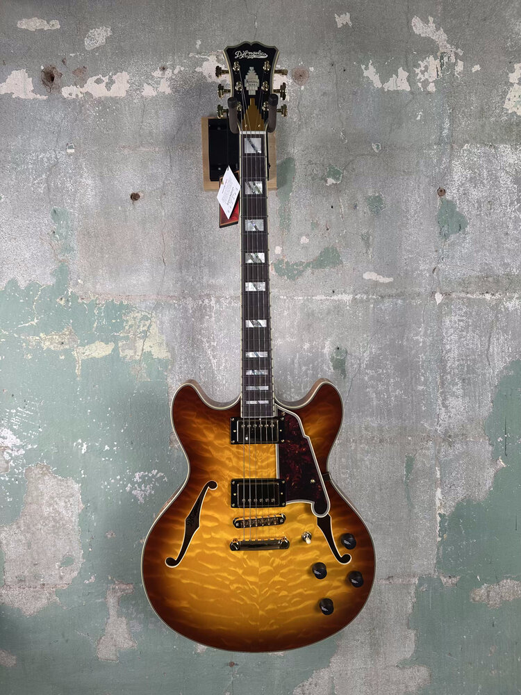 D'Angelico D'Angelico Excel DC XT - Iced Tea Burst Quilt