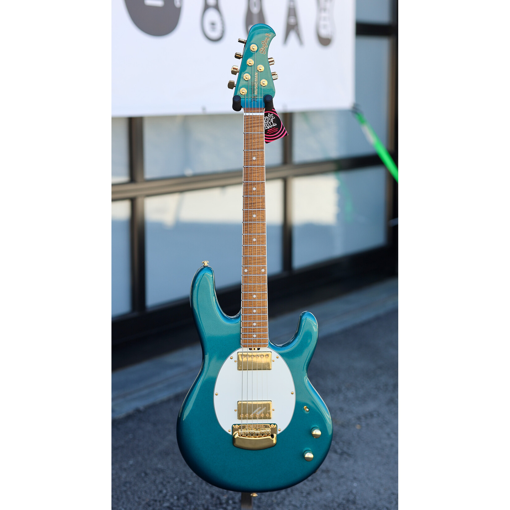 Ernie Ball Music Man Ernie Ball Music Man Cory Wong Signature StingRay II Deluxe - Pine Green