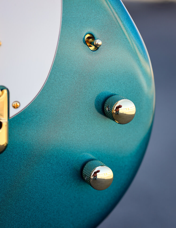 Ernie Ball Music Man Ernie Ball Music Man Cory Wong Signature StingRay II Deluxe - Pine Green