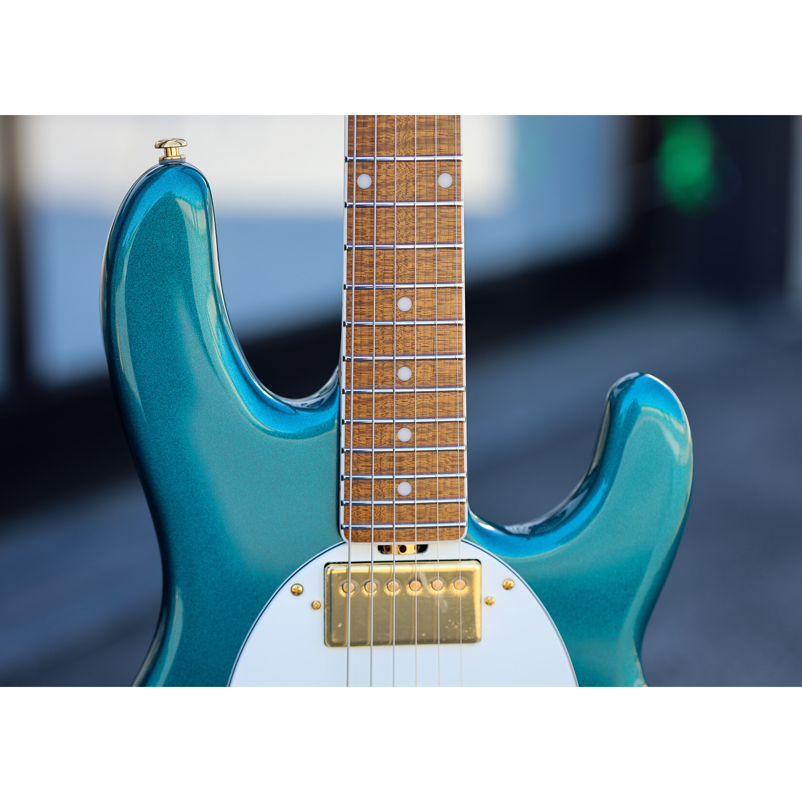 Ernie Ball Music Man Ernie Ball Music Man Cory Wong Signature StingRay II Deluxe - Pine Green