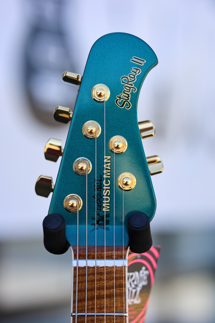 Ernie Ball Music Man Ernie Ball Music Man Cory Wong Signature StingRay II Deluxe - Pine Green