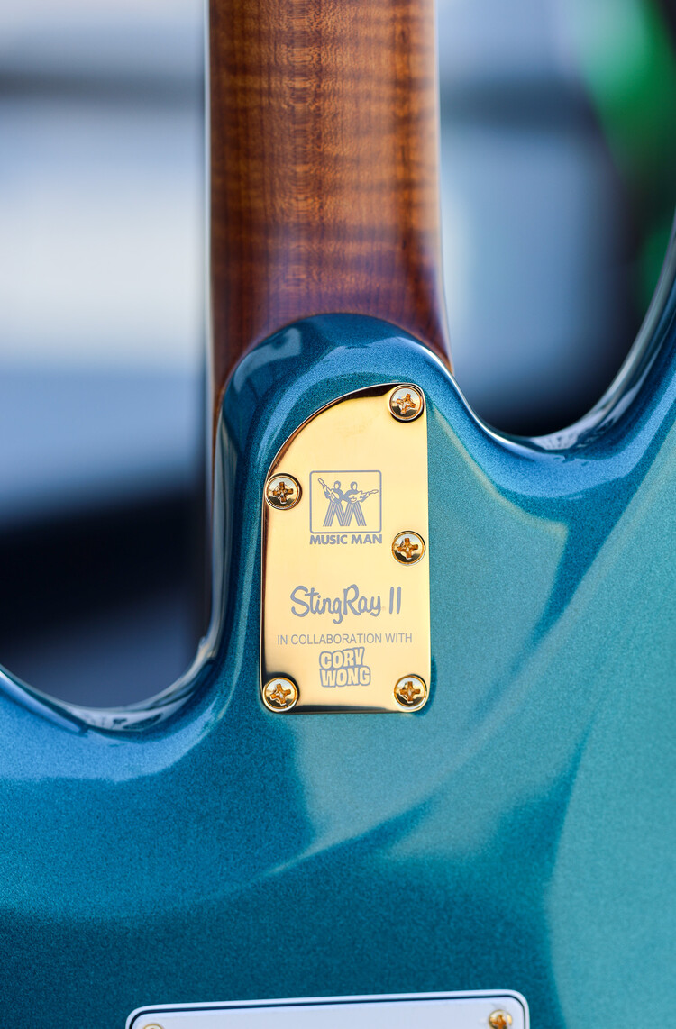 Ernie Ball Music Man Ernie Ball Music Man Cory Wong Signature StingRay II Deluxe - Pine Green
