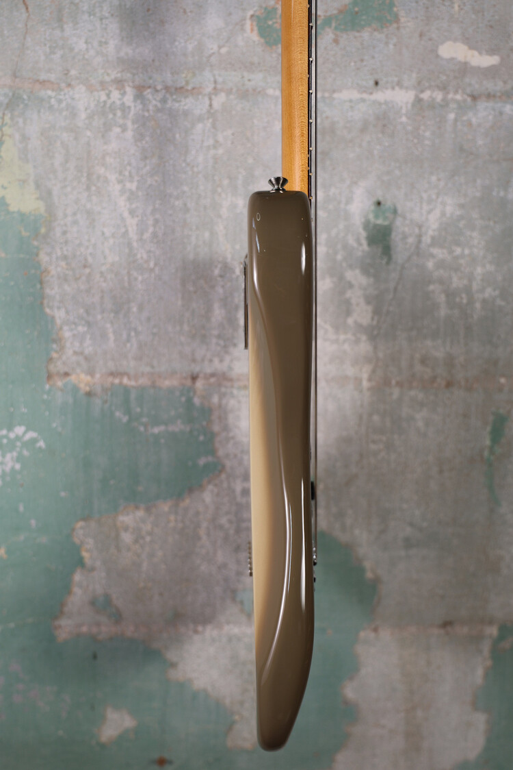 Fender Fender 70th Anniversary Vintera® II Antigua Stratocaster®