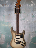 Fender Fender 70th Anniversary Vintera® II Antigua Stratocaster®