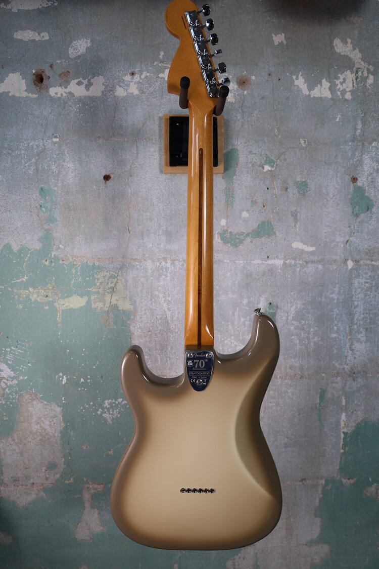 Fender Fender 70th Anniversary Vintera® II Antigua Stratocaster®