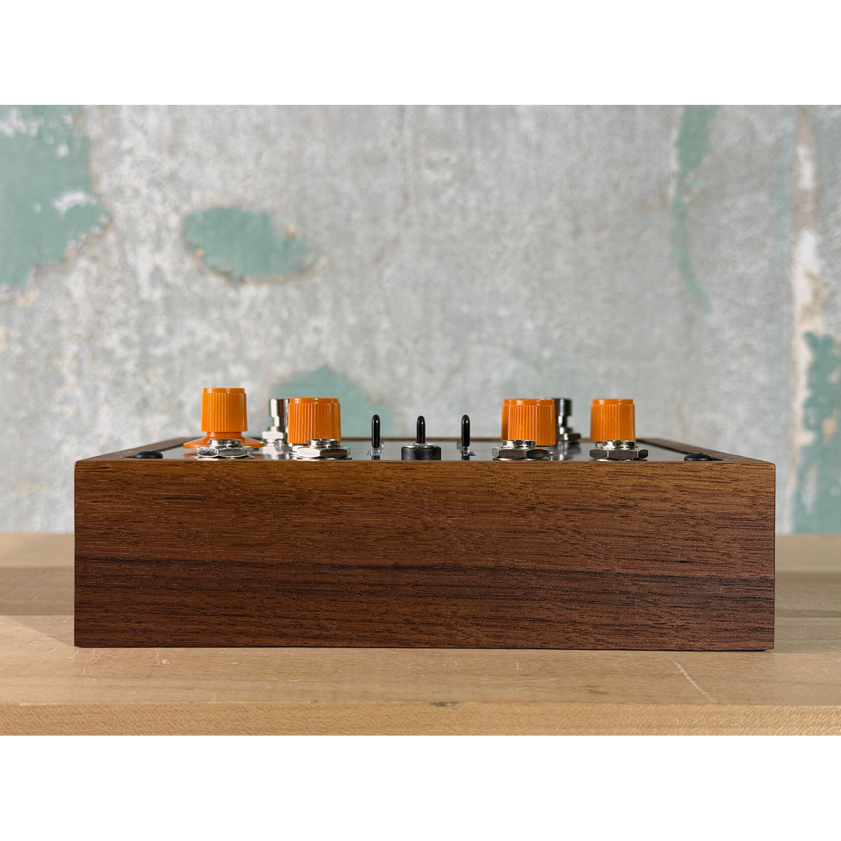 VONGON Vongon Solarfaze Multi-Band Saturation & Detuning Effect