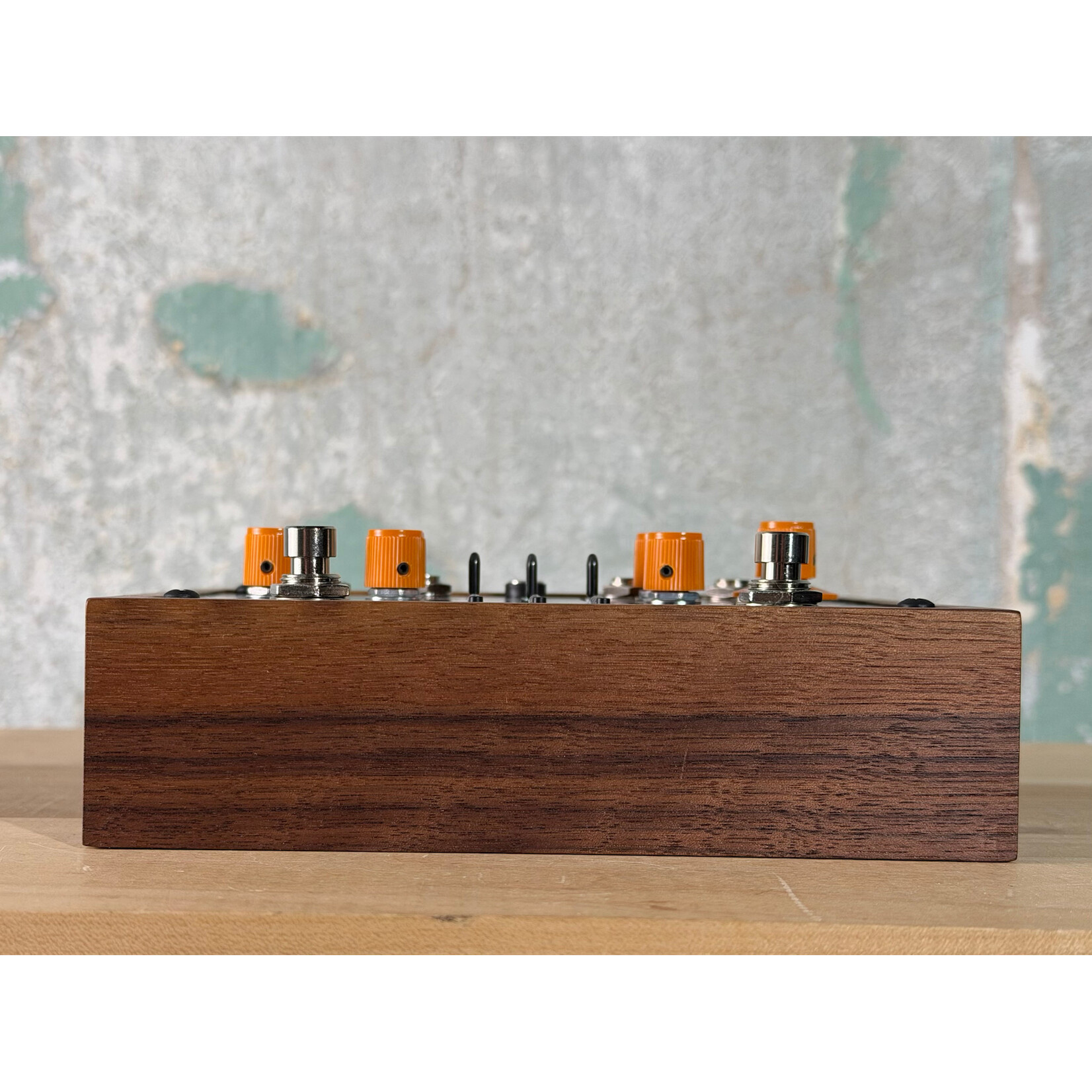 VONGON Vongon Solarfaze Multi-Band Saturation & Detuning Effect