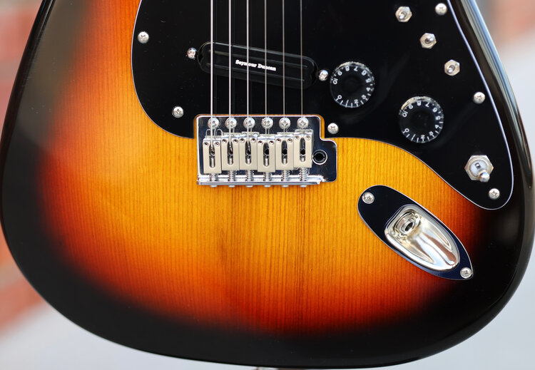 Hondo Guitars Hondo Guitars Ponyboy Electric Guitar with Hardshell Case - Sundown Finish (Pre-Order)