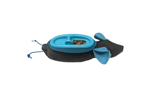 Doc & Phoebe - The Hunting Snacker