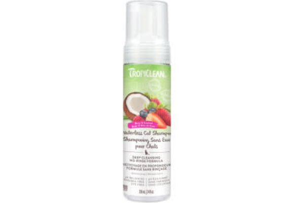 TropiClean Waterless Cat Shampoo Berry & Coconut 7.4oz