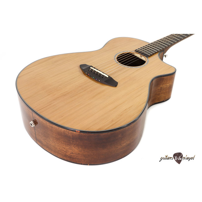 Breedlove Pursuit Concerto CE Red Cedar – Mahogany Acoustic/Electric Guitar