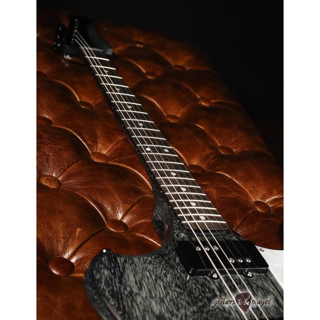 Shelton Solar-Sonic Mahogany Guitar w/ Novak JMWR Pickups – Static Blue Dog Hair