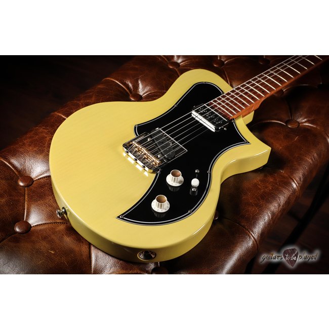 Kauer Korona Roasted Pine Body & Roasted Maple Neck Guitar – Tapioca Translucent